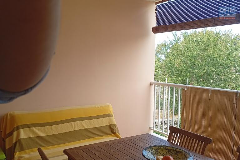 A VENDRE APPARTEMENT F2 DUPLEX DE 53 M2 DANS UNE RESIDENCE AVEC PISCINE AVEC VUE MER A LA SALINE LES BAINS