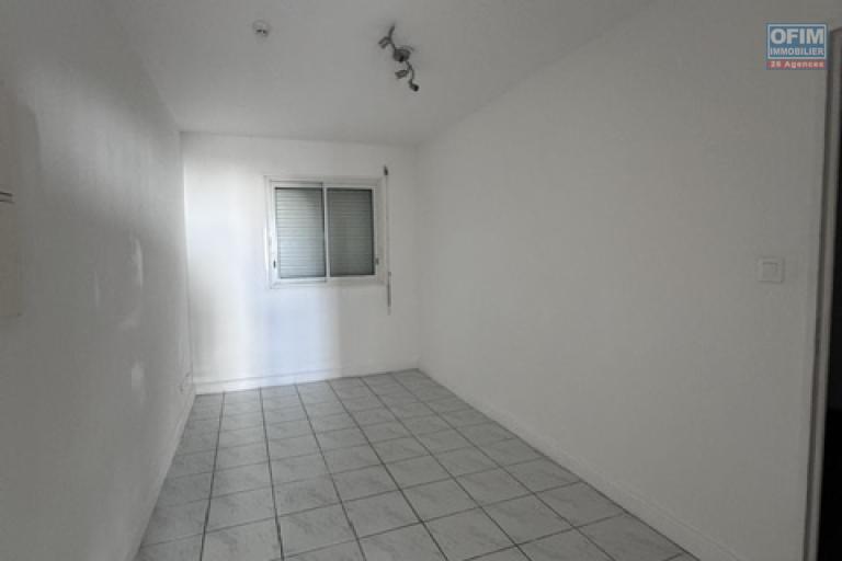 À louer appartement de type F2 sur la résidence ORANGELLES à Sainte Clotilde