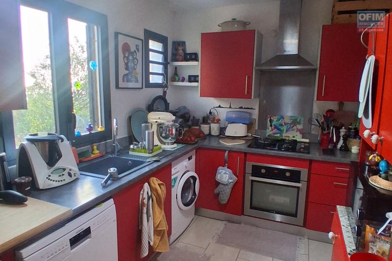 Vente Maison / Villa SAINT LEU – photo 9 sur 15 – Cuisine équipée
