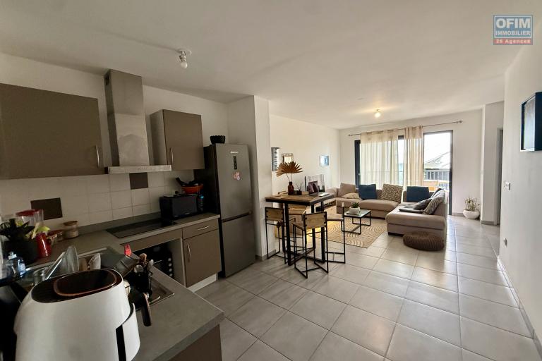Vente Appartement SAINT LEU – photo 1 sur 5 – Cuisine ouverte lumineuse