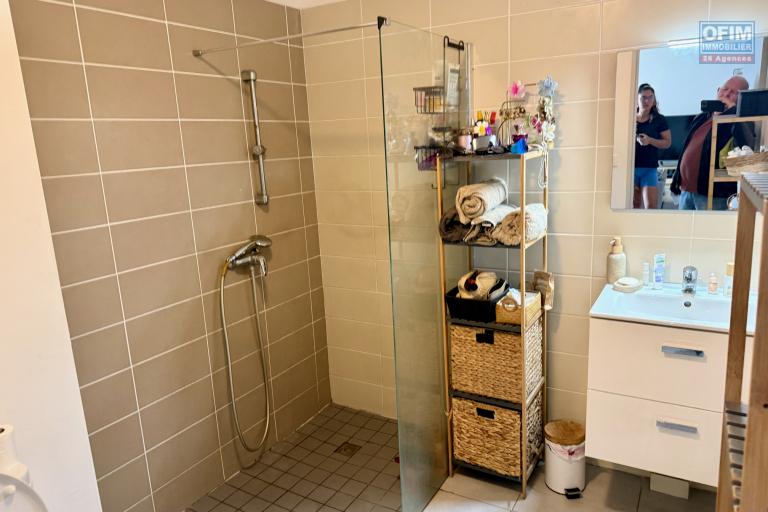 Vente Appartement SAINT LEU – photo 3 sur 5 – Salle d'eau