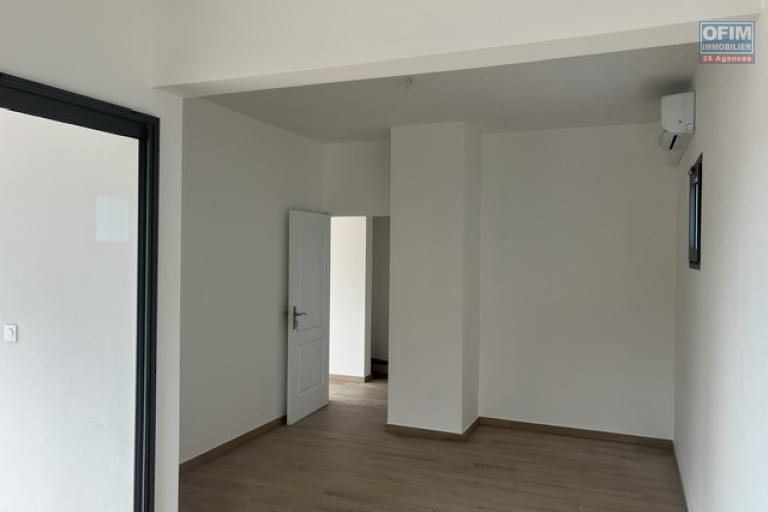 Location Appartement ETANG SALE – photo 9 sur 14