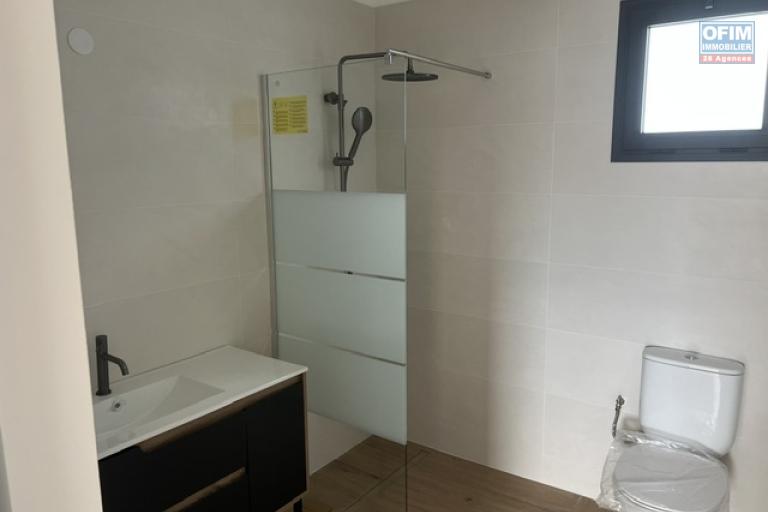 Location Appartement ETANG SALE – photo 10 sur 14 – Salle d'eau