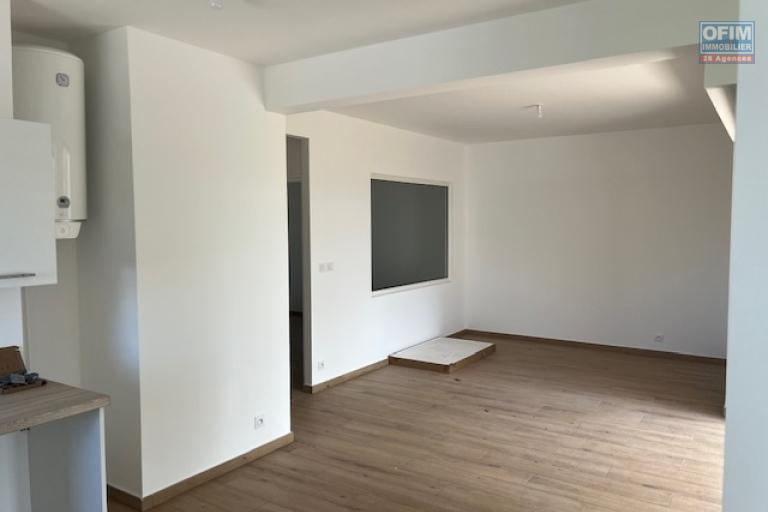 Location Appartement ETANG SALE – photo 5 sur 13 – Pièce de vie