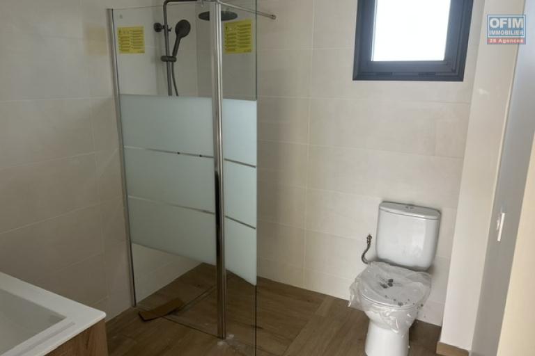 Location Appartement ETANG SALE – photo 9 sur 13 – Salle d'eau