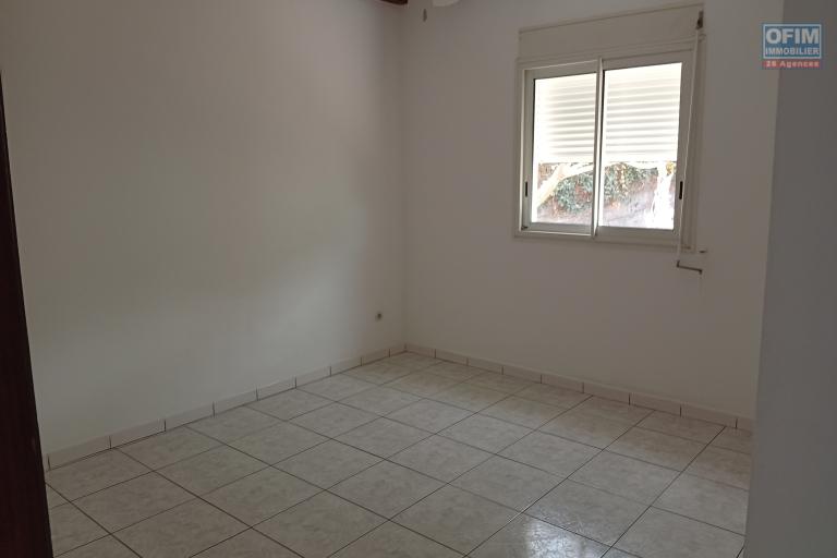 Location Maison / Villa SAINT LEU – photo 5 sur 13 – Chambre