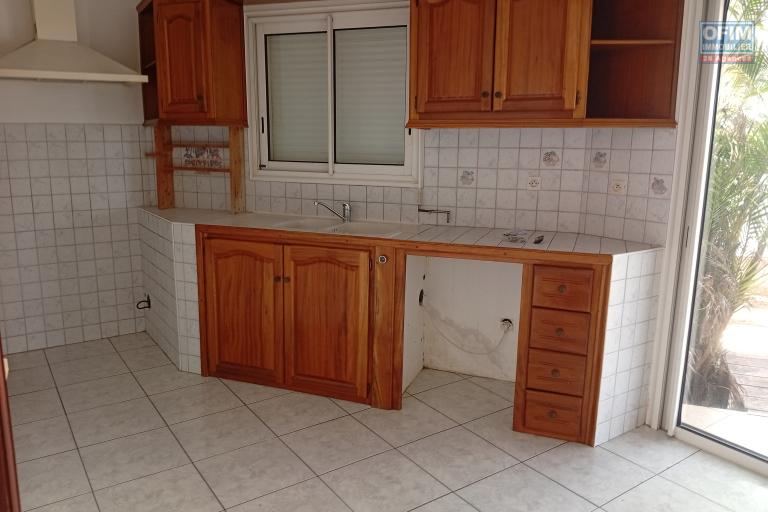 Location Maison / Villa SAINT LEU – photo 6 sur 13 – Cuisine