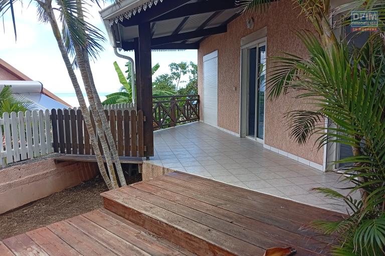 Location Maison / Villa SAINT LEU – photo 7 sur 13 – Terrasse