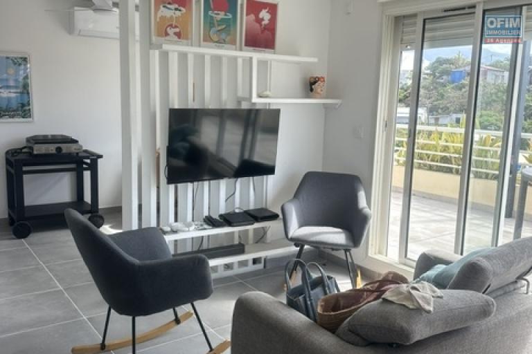 À louer superbe Appartement F4 duplex meublé avec grande terrasse vue mer et montagne