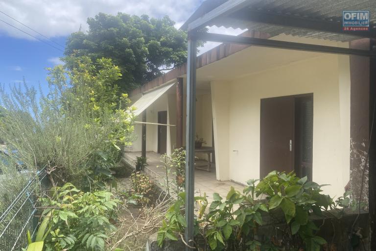 Vente Maison / Villa POSSESSION – photo 2 sur 14 – Façade