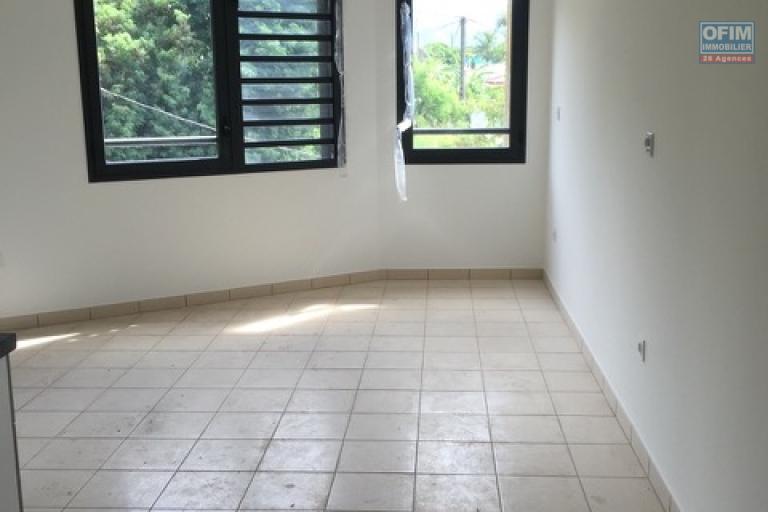 Vente Appartement SAINTE CLOTILDE – photo 3 sur 5