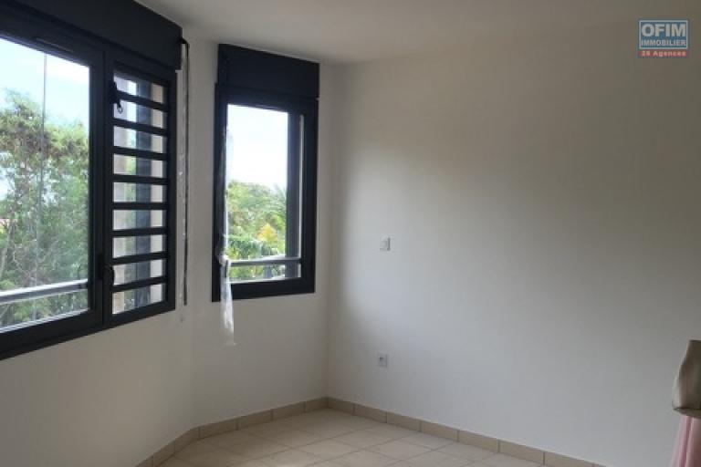 Vente Appartement SAINTE CLOTILDE – photo 4 sur 5