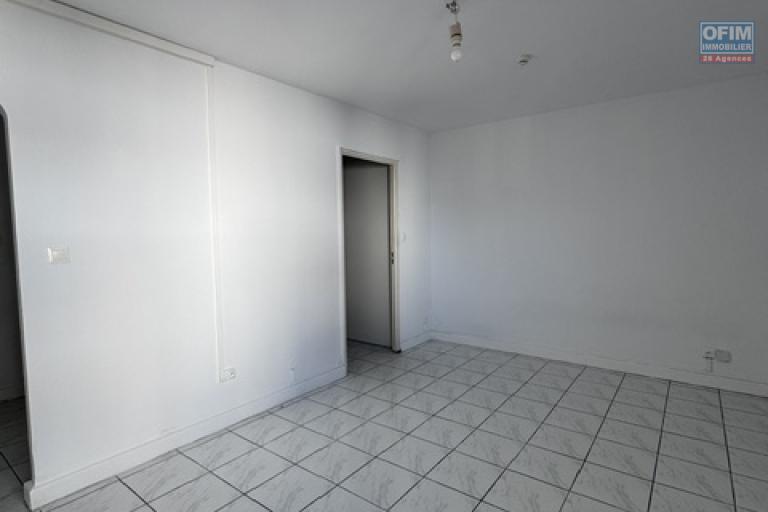 Location Appartement SAINTE CLOTILDE – photo 4 sur 6