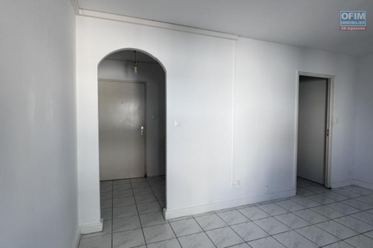 Location Appartement SAINTE CLOTILDE – photo 5 sur 6