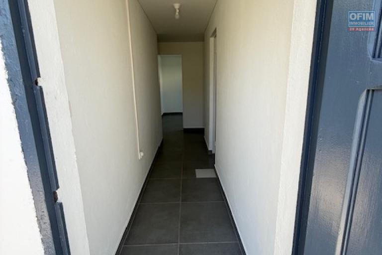 Location Maison / Villa SAINT PIERRE - RAVINE DES CABRIS – photo 13 sur 17 – Dégagement