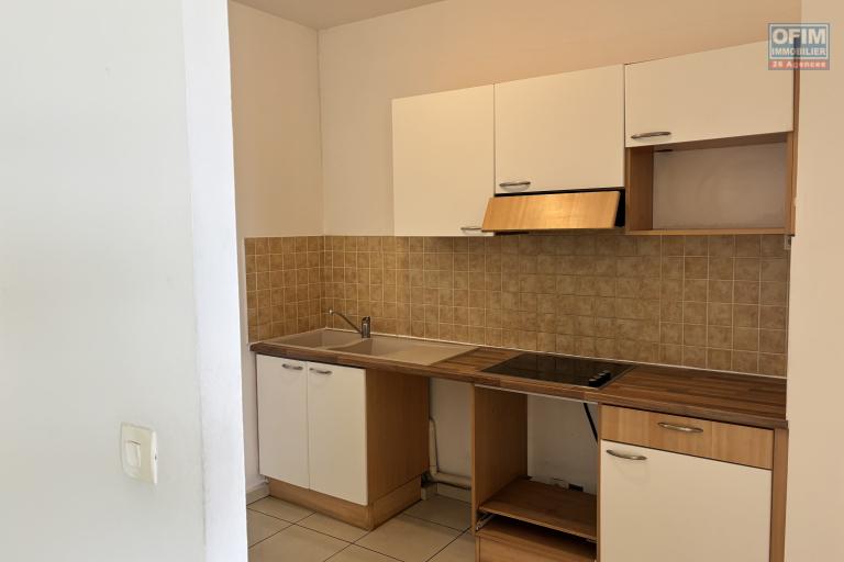 Location Appartement SAINT DENIS – photo 2 sur 6 – Cuisine