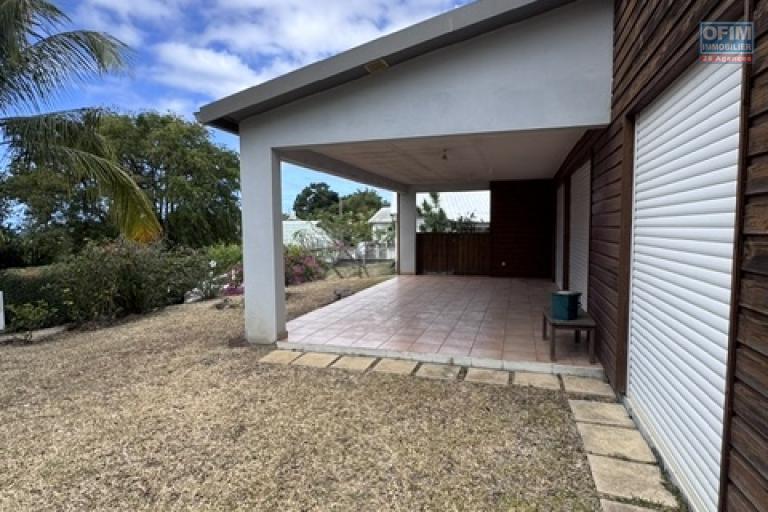 Location Maison / Villa SAINTE CLOTILDE – photo 16 sur 45 – Terrasse