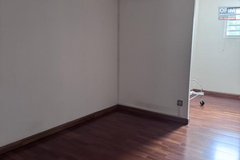 Location Maison / Villa SAINTE CLOTILDE – photo 34 sur 45