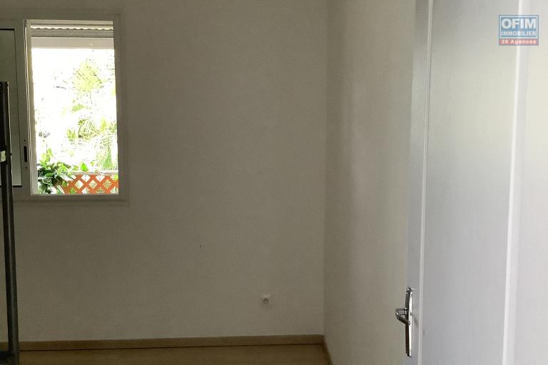 Location Maison / Villa SAINT LOUIS - LA RIVIERE – photo 7 sur 9