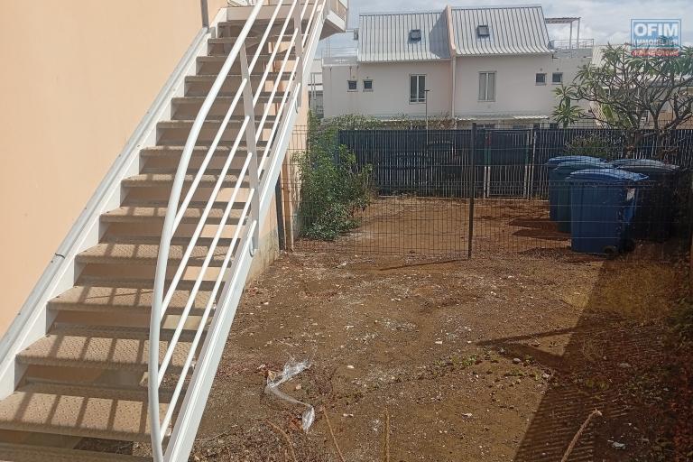 Location meublé Appartement SALINE LES BAINS – photo 8 sur 12 – Cour