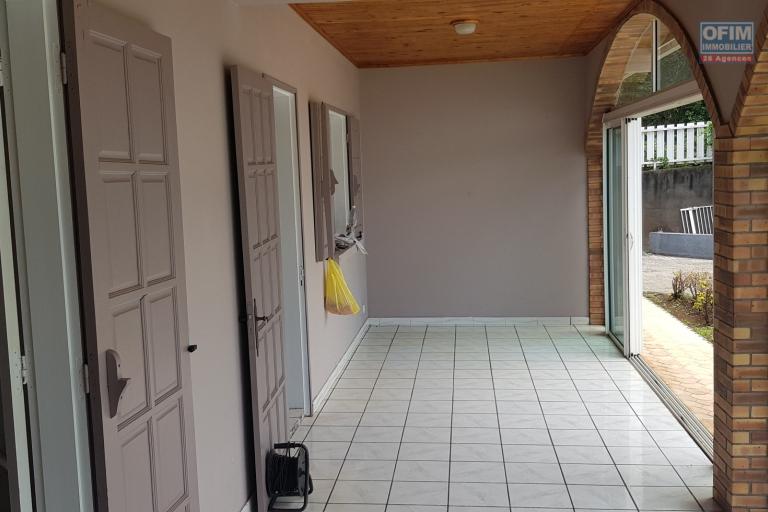 Location Maison / Villa ETANG SALE – photo 11 sur 15 – Varangue