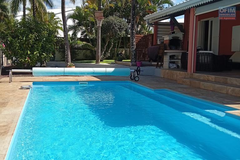 Villa F5 duplex avec piscine