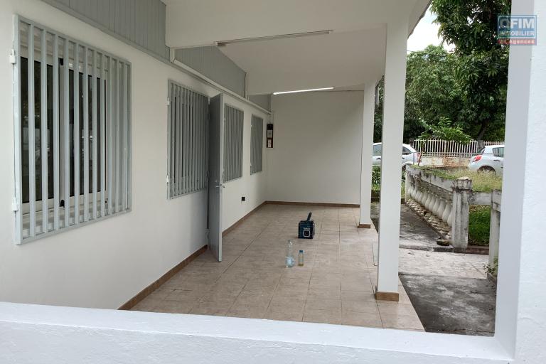 Location Maison / Villa SAINT LOUIS – photo 3 sur 7 – Varangue