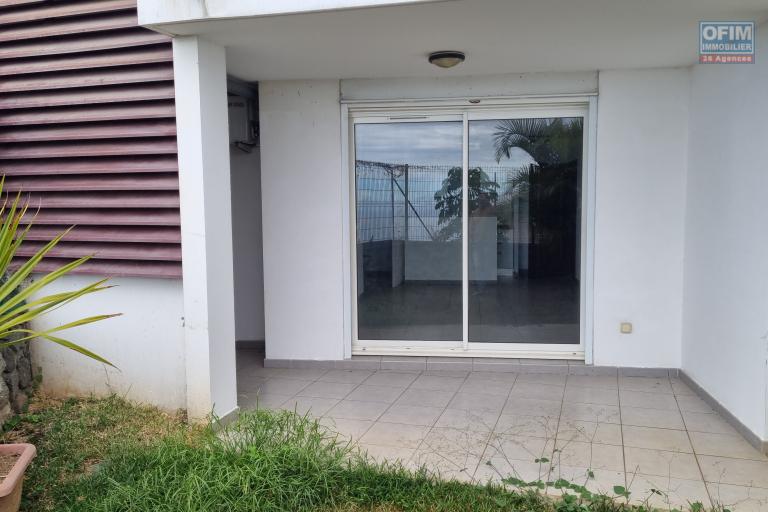 Vente Appartement SAINTE CLOTILDE – photo 1 sur 11 – Terrasse