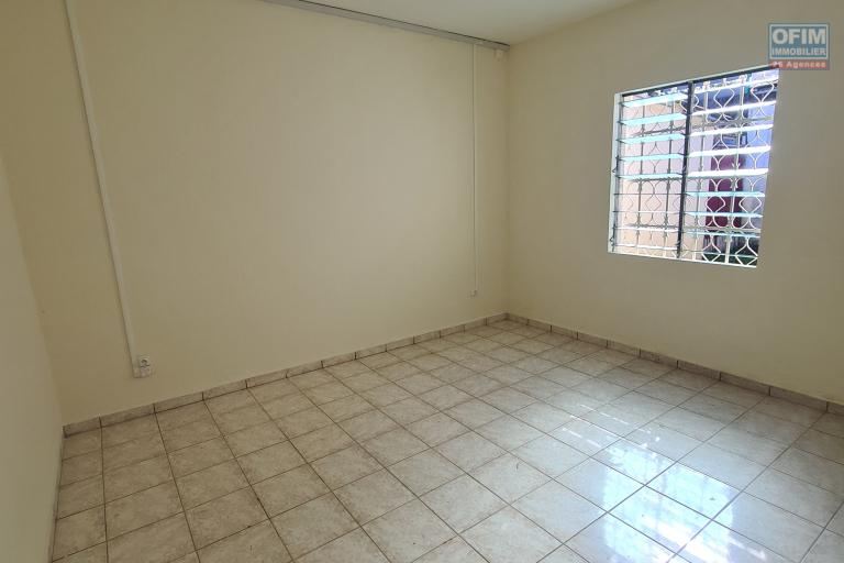 Location Maison / Villa SAINTE SUZANNE – photo 8 sur 13