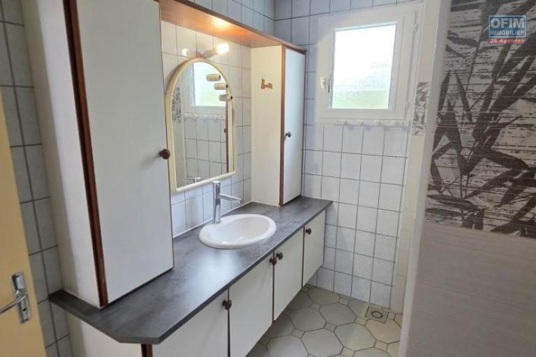 Location Maison / Villa TAMPON – photo 14 sur 14 – Salle de bains