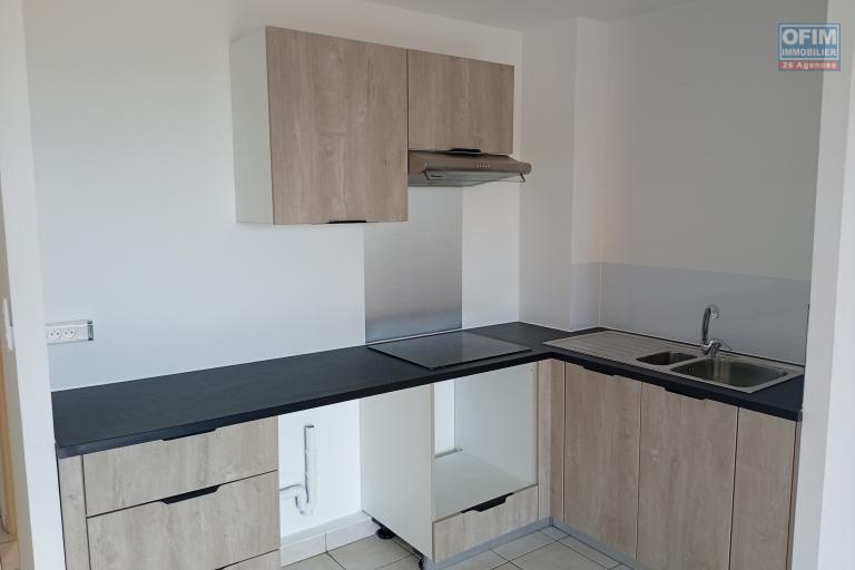 Location Appartement SALINE LES BAINS – photo 2 sur 10 – Cuisine équipée