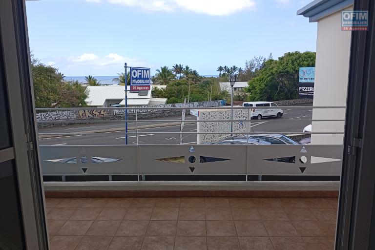 Location Appartement SALINE LES BAINS – photo 3 sur 10 – Balcon avec vue mer
