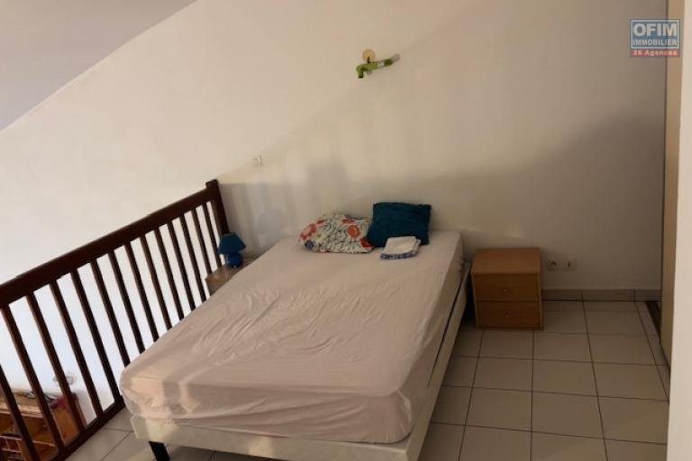 Location meublée Appartement SAINT DENIS – photo 5 sur 5 – Chambre