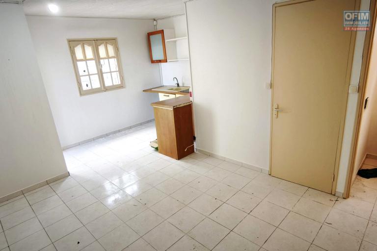 Location Maison / Villa SAINT JOSEPH – photo 11 sur 13 – Dépendance
