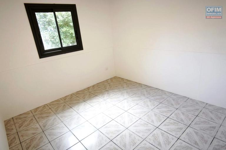 Location Maison / Villa SAINT JOSEPH – photo 8 sur 13 – Chambre