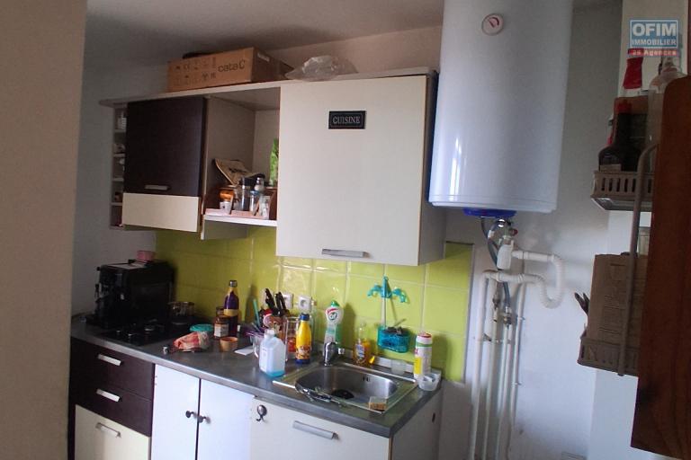 Location Appartement POSSESSION – photo 8 sur 16 – Cuisine équipée