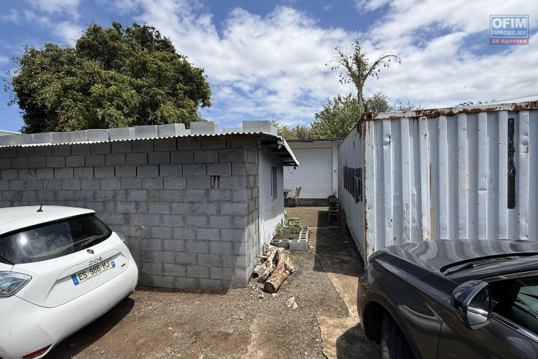 Vente Maison / Villa SAINT PIERRE – photo 20 sur 22 – Cour