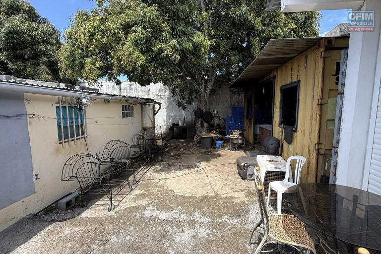 Vente Maison / Villa SAINT PIERRE – photo 22 sur 22 – Cour