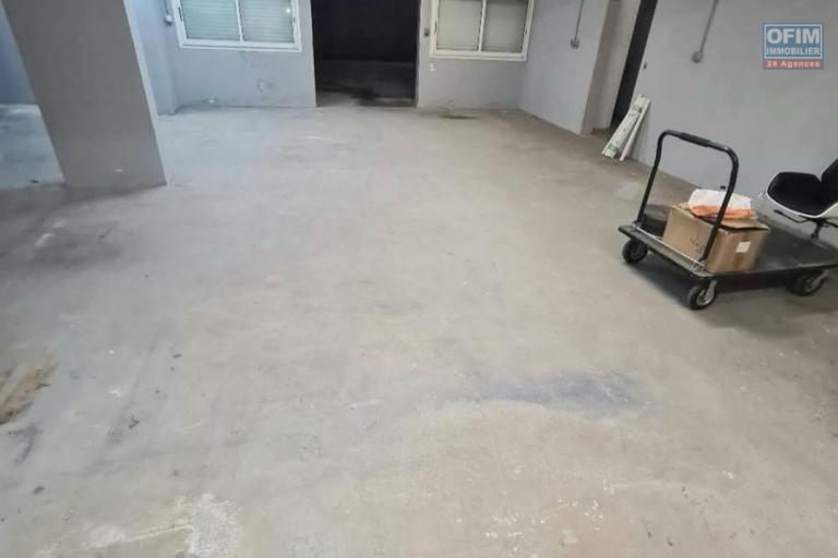 Location Local commercial SAINTE SUZANNE – photo 6 sur 9 – Local commercial