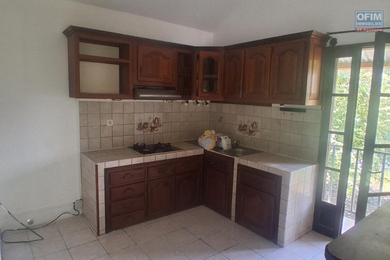 Location Maison / Villa SALINE LES HAUTS – photo 5 sur 15 – Cuisine équipée