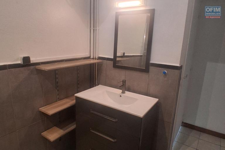 Location Maison / Villa SALINE LES HAUTS – photo 9 sur 15 – Salle d'eau