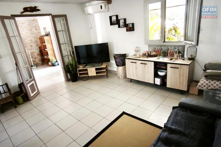 Vente Maison / Villa SAINT JOSEPH – photo 4 sur 16 – Salle à manger