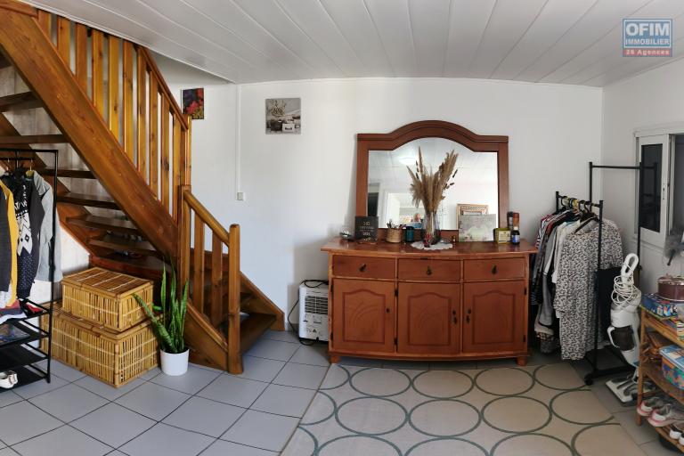 Vente Maison / Villa SAINT JOSEPH – photo 9 sur 16 – Entrée