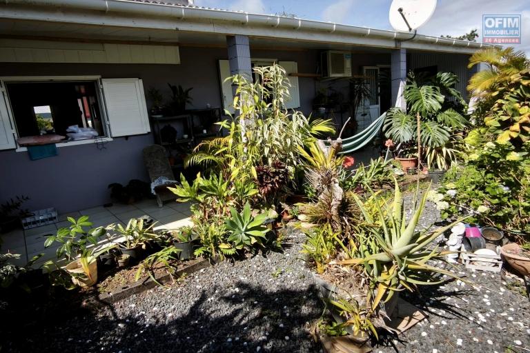 Vente Maison / Villa SAINT JOSEPH – photo 2 sur 16 – Jardin arboré