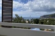 A vendre appartement T2 avec vue magnifique sur mer et montagne.