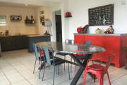 A VENDRE VILLA F4 + T2 DE 162 M2 HABITABLE AVEC VUE MER ET PISCINE A LA RIVIERE ST LOUIS