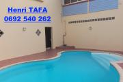 Villa F5/F6 de 198 m2 avec piscine à St-Joseph