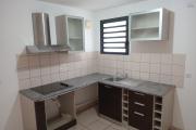 A VENDRE APPARTEMENT F3 DE 81 M2 AU CENTRE VILLE DE LA POSSESSION