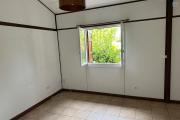 A louer petite villa F4 avec grand garage dans lotissement résidentiel à Champ-Borne Saint-André
