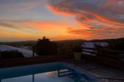Jolie maison F5 de plain-pied avec piscine, vue mer et montagne, 100 m d'altitude, en impasse et sans vis à vis.